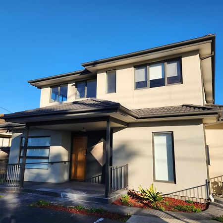 Maruve Guesthouse 12 Min From Melb Airport Melbourne Esterno foto