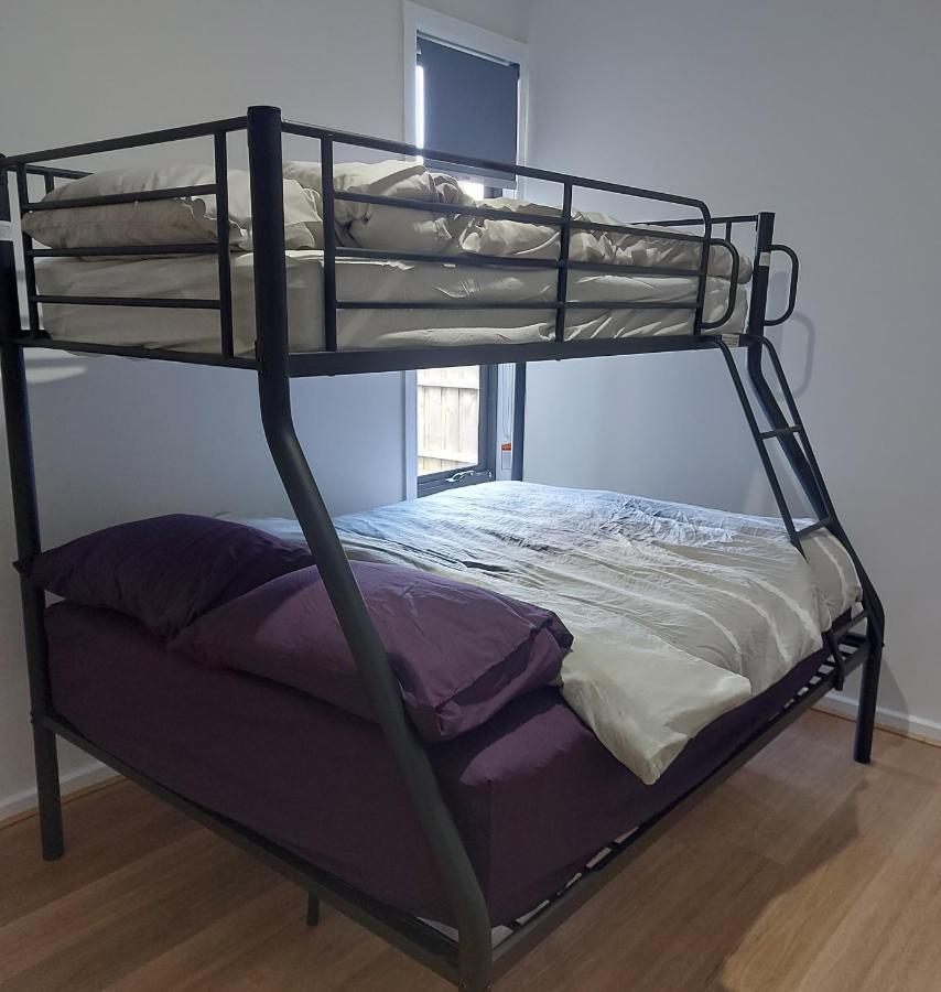 Maruve Guesthouse 12 Min From Melb Airport Melbourne Esterno foto