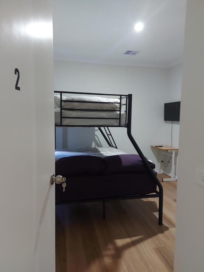 Maruve Guesthouse 12 Min From Melb Airport Melbourne Esterno foto
