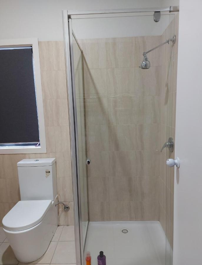 Maruve Guesthouse 12 Min From Melb Airport Melbourne Esterno foto