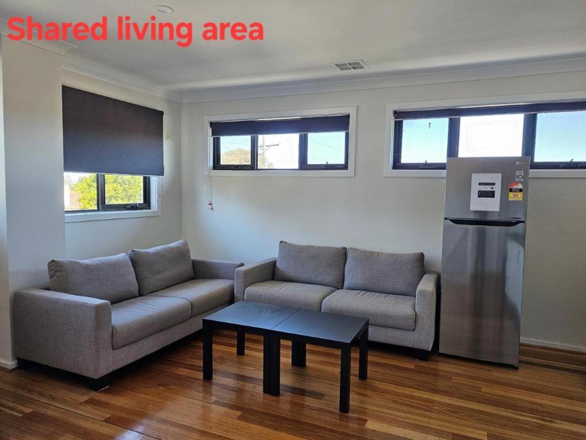Maruve Guesthouse 12 Min From Melb Airport Melbourne Esterno foto